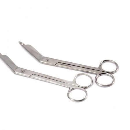 lister bandage scissors vs bandage scissors , use of lister bandage scissors , what are lister bandage scissors used for